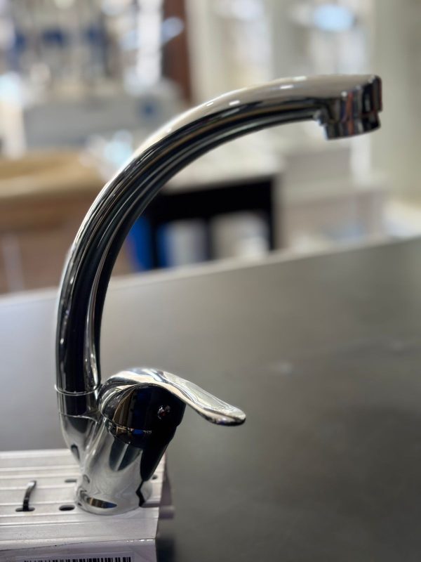 MEZCLADORA PARA FREGADERO CROMO ALTA